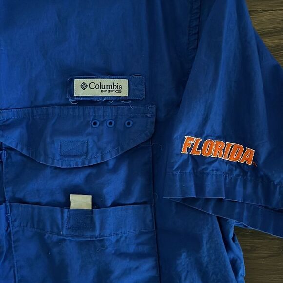 Blue lightly worn Columbia Cotton bonefish PFG Fishing Florida Gators shirt M - Picture 3 of 5